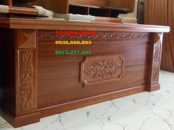 Bàn giám đốc tại Bình Dương