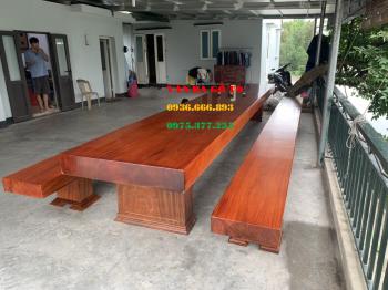 Bàn ăn gỗ nguyên khối tại Quảng Ninh