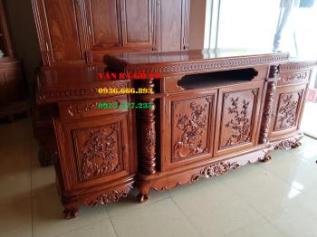 Kệ tivi gỗ VIP tại Quảng Ninh