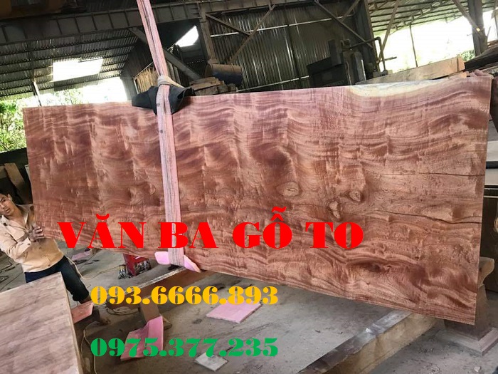 Mặt bàn gỗ