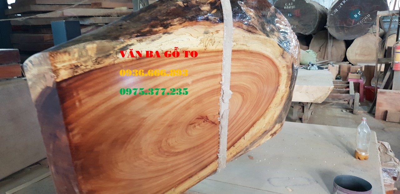 Mặt bàn gỗ