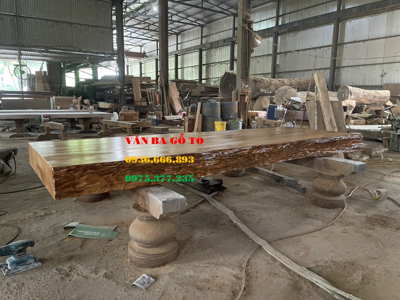 Mặt bàn gỗ