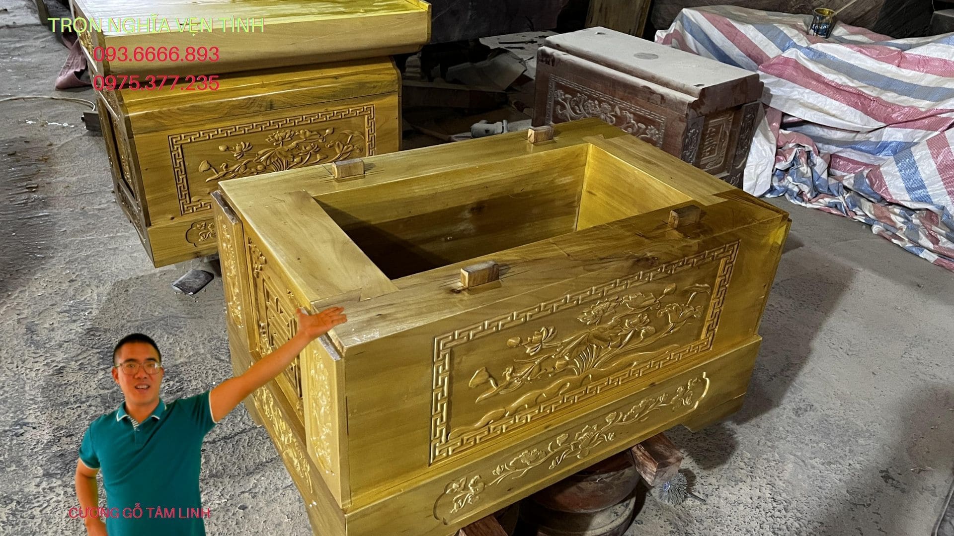 tiểu quách gỗ vàng tâm