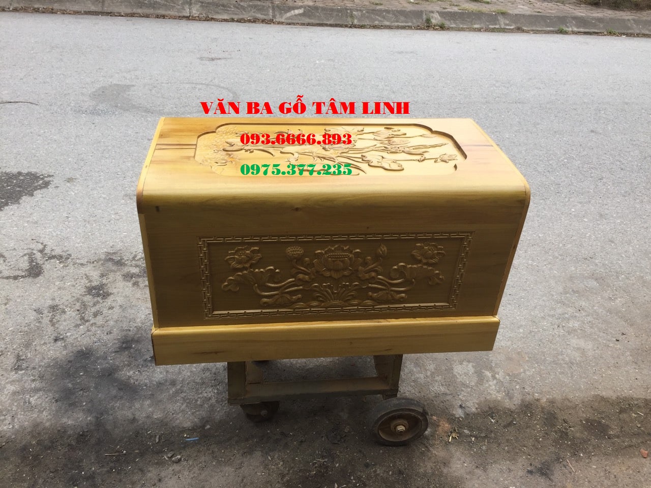 Quách gỗ vàng tâm
