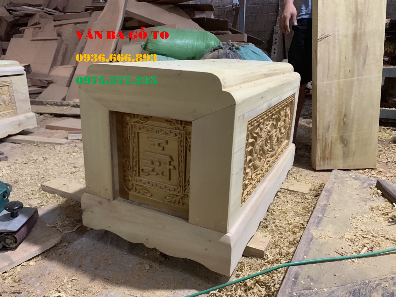 Quách gỗ vàng tâm