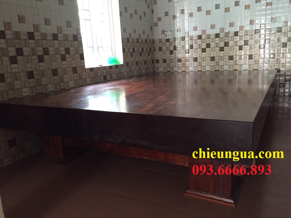 Giá bộ Chiếu ngựa gỗ gụ Lào