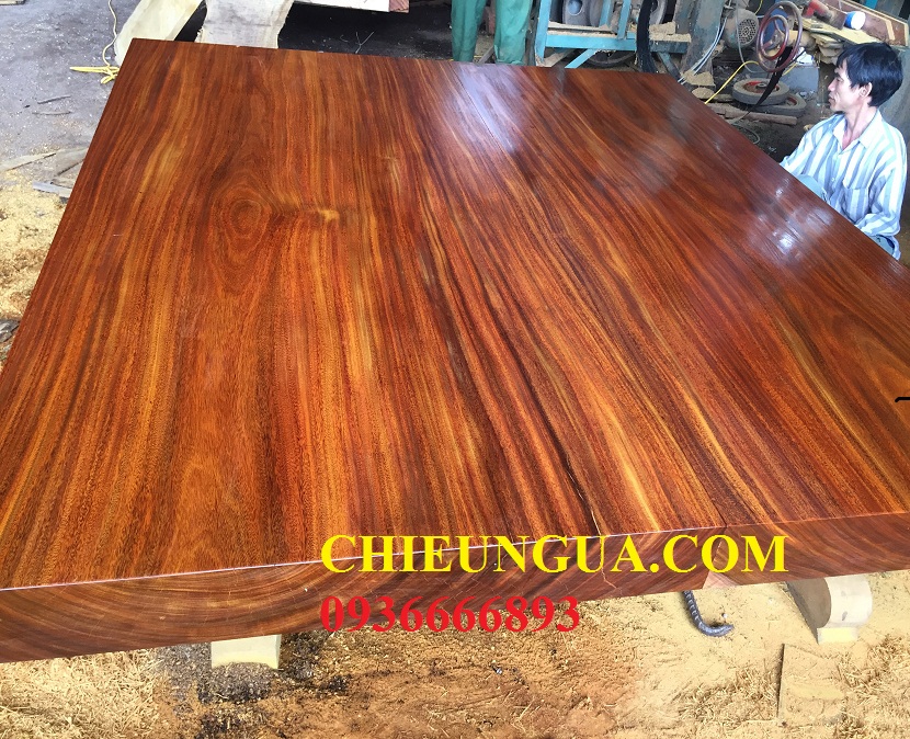 Giá bộ Chiếu ngựa gỗ lim