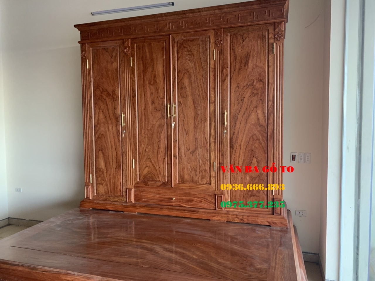 Tủ quần áo 3 buồng 4 cánh tại Sài Gòn